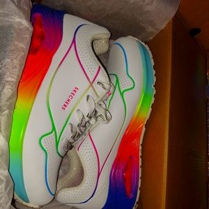 Only worn once. Sketches street Los Angeles sneakers